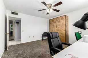 15666 N Lakeforest Dr, Sun City, AZ 85351 - Photo 22