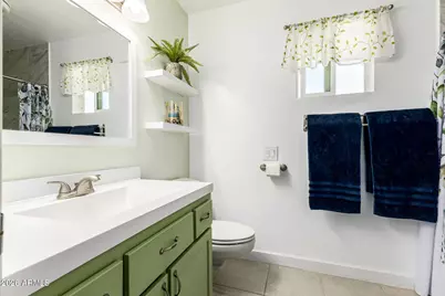 15666 N Lakeforest Drive, Sun City, AZ 85351 - Photo 18