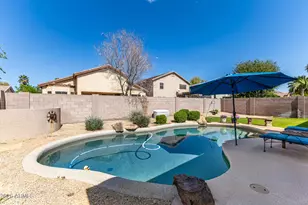 2612 E Torrey Pines Ln, Chandler, AZ 85249 - Photo 4