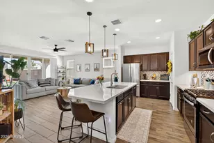 9440 W Willow Bend Ln, Phoenix, AZ 85037 - Photo 1