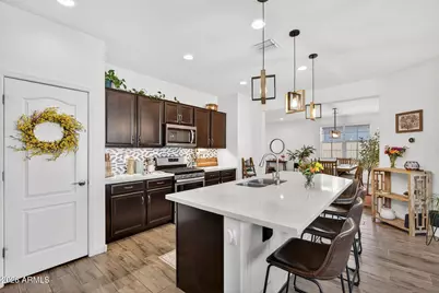 9440 W Willow Bend Lane, Phoenix, AZ 85037 - Photo 12