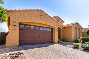 22823 N 46th St, Phoenix, AZ 85050 - Photo 2