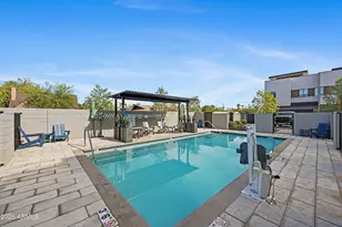 377 E Windsor Ave, Phoenix, AZ 85004 - Photo 20