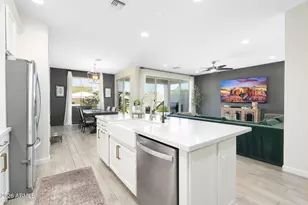 26320 N Thornhill Dr, Peoria, AZ 85383 - Photo 12