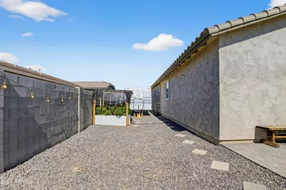 2015 W Olivia Drive, San Tan Valley, AZ 85144 - Photo 32