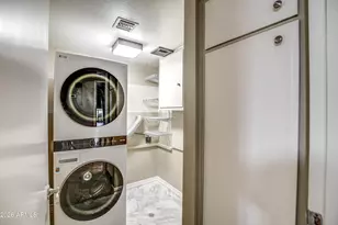 8647 E Devonshire Ave, Scottsdale, AZ 85251 - Photo 42