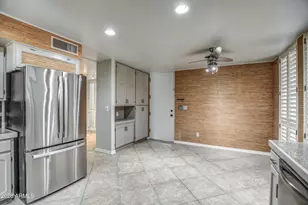 8647 E Devonshire Ave, Scottsdale, AZ 85251 - Photo 16