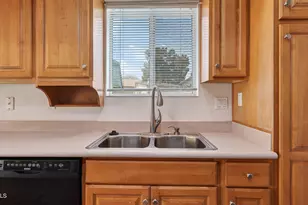 1826 Wildflower Dr, Sierra Vista, AZ 85635 - Photo 12