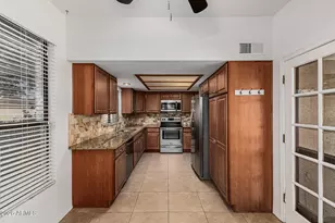 9707 W Kerry Ln, Peoria, AZ 85382 - Photo 10