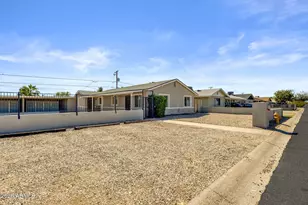 833 E Alice Ave, Phoenix, AZ 85020 - Photo 2