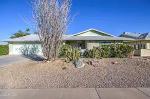 10022 W Kingswood Cir, Sun City, AZ 85351 - Photo 10