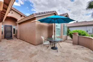 66 S Laura Ln, Casa Grande, AZ 85194 - Photo 4