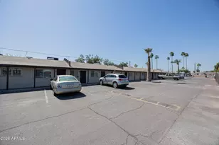 1915 N 26th Pl, Phoenix, AZ 85008 - Photo 2