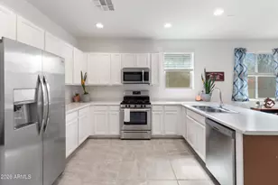 17237 W W Wind Dr, Surprise, AZ 85387 - Photo 4