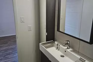 1418 E Osborn Rd, Phoenix, AZ 85014 - Photo 12