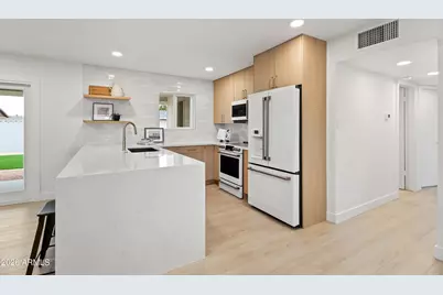 221 E McKinley Street, Tempe, AZ 85288 - Photo 2