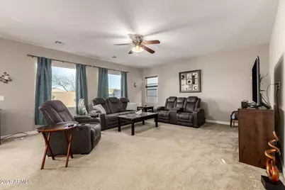 4970 E Sunstone Drive, San Tan Valley, AZ 85143 - Photo 8