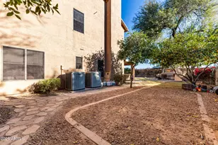 1015 E Liberty Ln, Gilbert, AZ 85296 - Photo 38