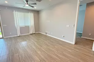 24795 N 171st Ln, Surprise, AZ 85387 - Photo 10
