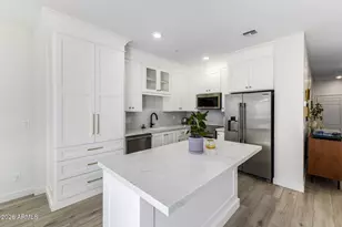 2265 W Echo Ln, Phoenix, AZ 85021 - Photo 1