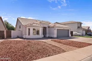 1687 W Encinas St, Gilbert, AZ 85233 - Photo 2