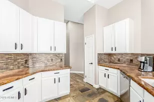 8245 E Bell Rd, Scottsdale, AZ 85260 - Photo 10