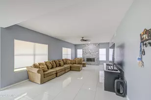 12403 W Monte Vista Rd, Avondale, AZ 85392 - Photo 14