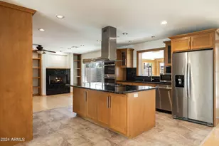 8643 E Sandalwood Dr, Scottsdale, AZ 85250 - Photo 8