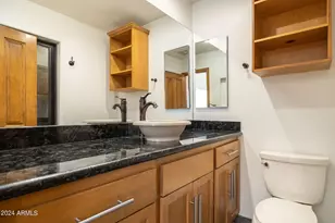 8643 E Sandalwood Dr, Scottsdale, AZ 85250 - Photo 32