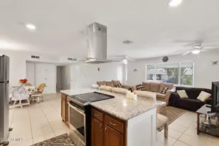 10026 W Riviera Dr, Sun City, AZ 85351 - Photo 22