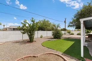 10026 W Riviera Dr, Sun City, AZ 85351 - Photo 42