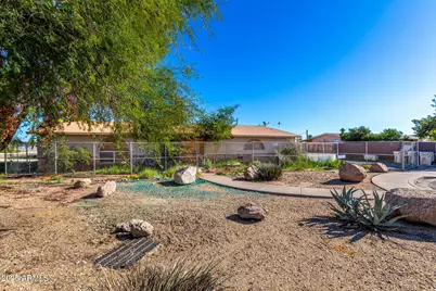 16047 N 67th Avenue #-, Glendale, AZ 85306 - Photo 4