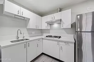 3025 N 32nd St, Phoenix, AZ 85018 - Photo 6