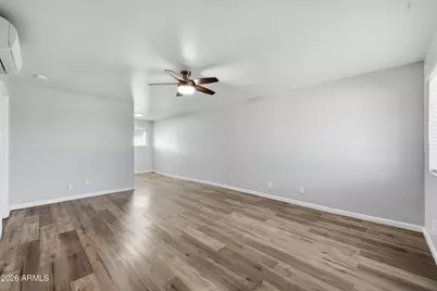 3025 N 32nd Street #Apt 49, Phoenix, AZ 85018 - Photo 2