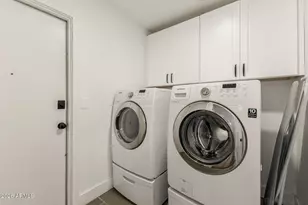 2407 S Allred Dr, Tempe, AZ 85282 - Photo 24