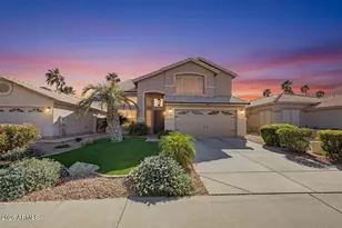 247 W Oxford Ln, Gilbert, AZ 85233 - Photo 1