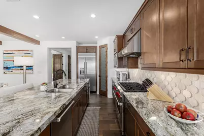 11552 N San Clemente Street, Surprise, AZ 85388 - Photo 8