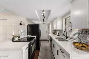 7640 N Dreamy Draw Dr, Phoenix, AZ 85020 - Photo 12