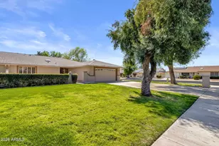 19041 N Lakeforest Dr, Sun City, AZ 85373 - Photo 1