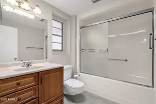 19041 N Lakeforest Dr, Sun City, AZ 85373 - Photo 24