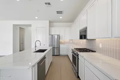 3640 W Horse Trail Way, San Tan Valley, AZ 85144 - Photo 14