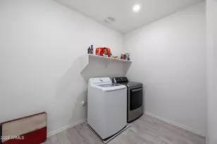 1912 W Kinfield Trail, Phoenix, AZ 85085 - Photo 38