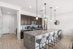 1912 W Kinfield Trail, Phoenix, AZ 85085 - Photo 8