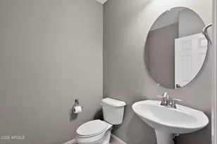 2138 W Ian Dr, Phoenix, AZ 85041 - Photo 32