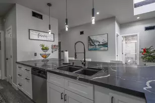 7663 E Pleasant Run, Scottsdale, AZ 85258 - Photo 8