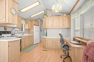 4 Orecart Dr, Apache Junction, AZ 85119 - Photo 10