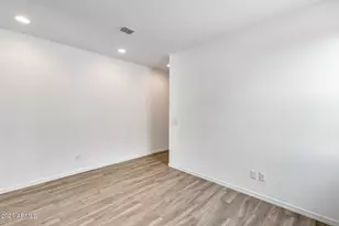 13329 W Lariat Ln, Peoria, AZ 85383 - Photo 8