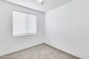 13329 W Lariat Ln, Peoria, AZ 85383 - Photo 4