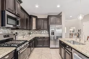 7657 S Debra Dr, Gilbert, AZ 85298 - Photo 4