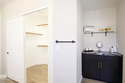 8737 W Kimberly Way, Peoria, AZ 85382 - Photo 10